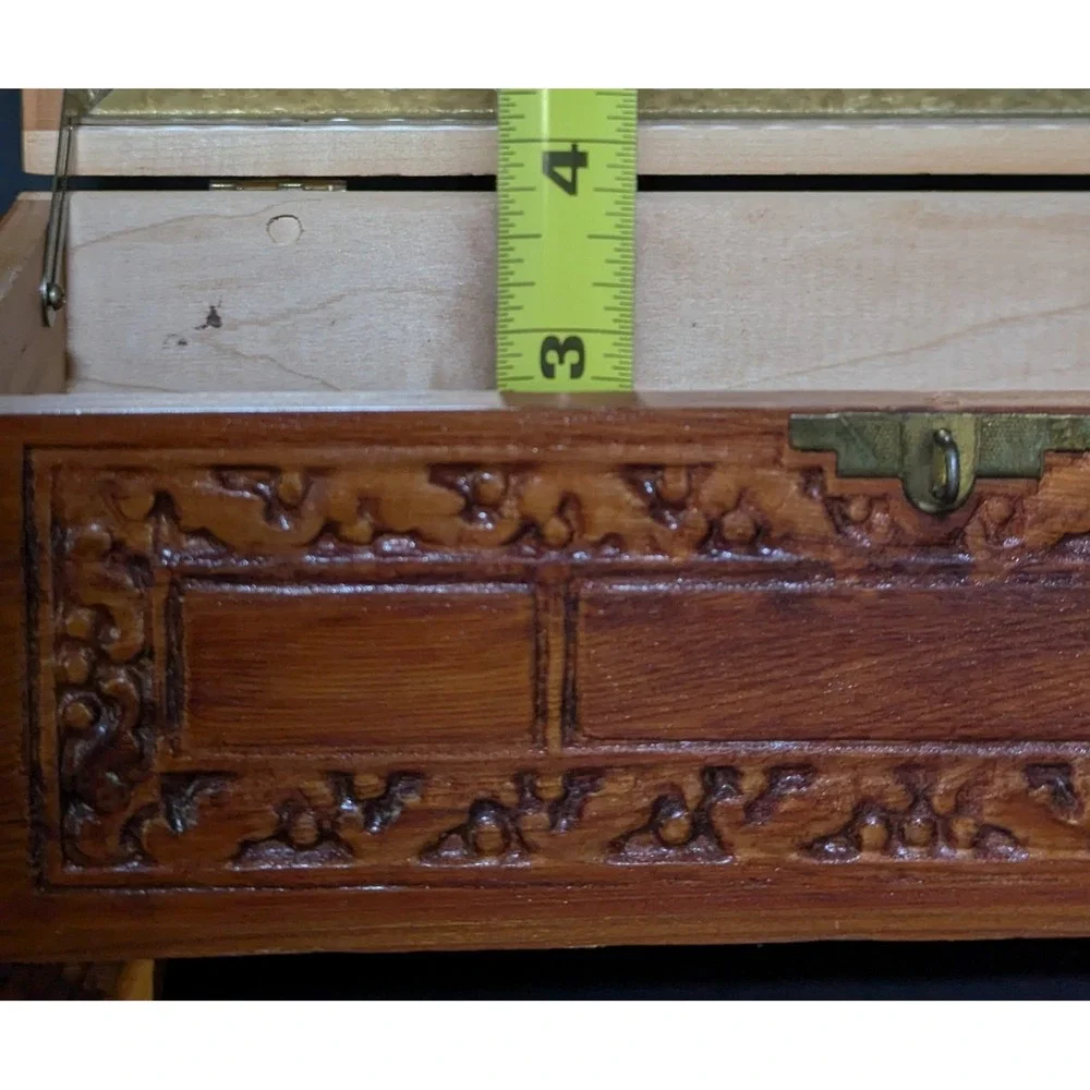 Vintage Hand Carved Cedar Wood Jewelry Keepsake Box Cottage Landscape 11